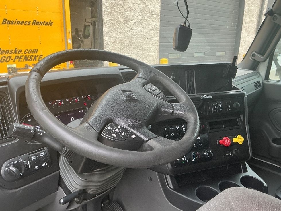 Sleeper Tractor-Heavy Duty Tractors-International-2023-LT625-Jacksonville-FL-764,390\n\t\tmiles-$ 34,000 - Image 11
