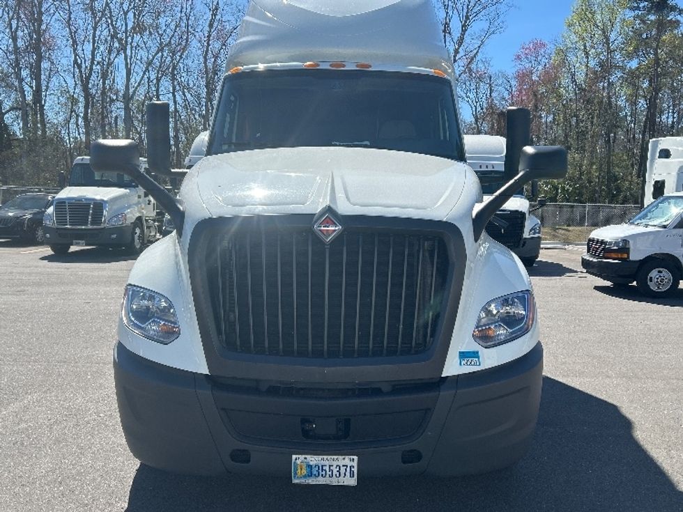 Sleeper Tractor-Heavy Duty Tractors-International-2023-LT625-Jacksonville-FL-875,044\n\t\tmiles-$ 34,000 - Image 2