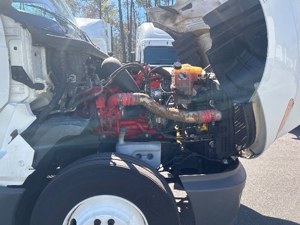 Sleeper Tractor-Heavy Duty Tractors-International-2023-LT625-Jacksonville-FL-875,044\n\t\tmiles-$ 34,000 - Image 20