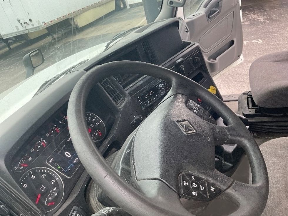 Sleeper Tractor-Heavy Duty Tractors-International-2023-LT625-Kansas City-MO-510,777\n\t\tmiles-$ 59,000 - Image 10