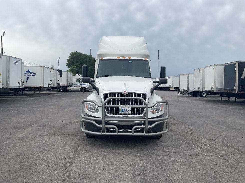 Sleeper Tractor-Heavy Duty Tractors-International-2023-LT625-Kansas City-MO-510,777\n\t\tmiles-$ 59,000 - Image 2