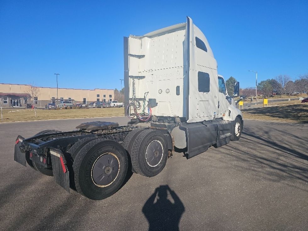 Sleeper Tractor-Heavy Duty Tractors-International-2023-LT625-Kansas City-MO-586,674\n\t\tmiles-$ 51,500 - Image 6