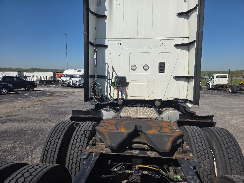 Sleeper Tractor-Heavy Duty Tractors-International-2023-LT625-Kansas City-MO-646,702\n\t\tmiles-$ 47,500 - Image 6