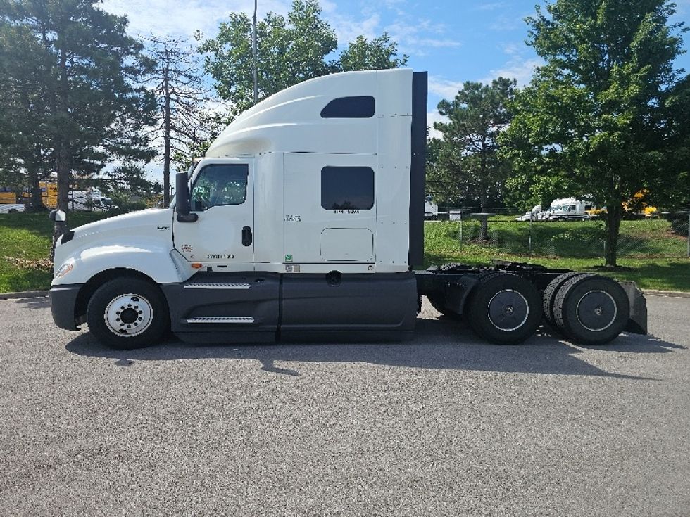 Sleeper Tractor-Heavy Duty Tractors-International-2023-LT625-Kansas City-MO-659,685\n\t\tmiles-$ 49,250 - Image 4