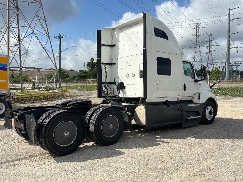 Sleeper Tractor-Heavy Duty Tractors-International-2023-LT625-Katy-TX-506,302\n\t\tmiles-$ 59,500 - Image 7