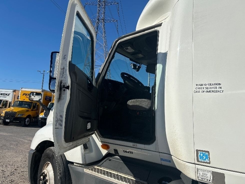 Sleeper Tractor-Heavy Duty Tractors-International-2023-LT625-Katy-TX-506,302\n\t\tmiles-$ 59,500 - Image 9