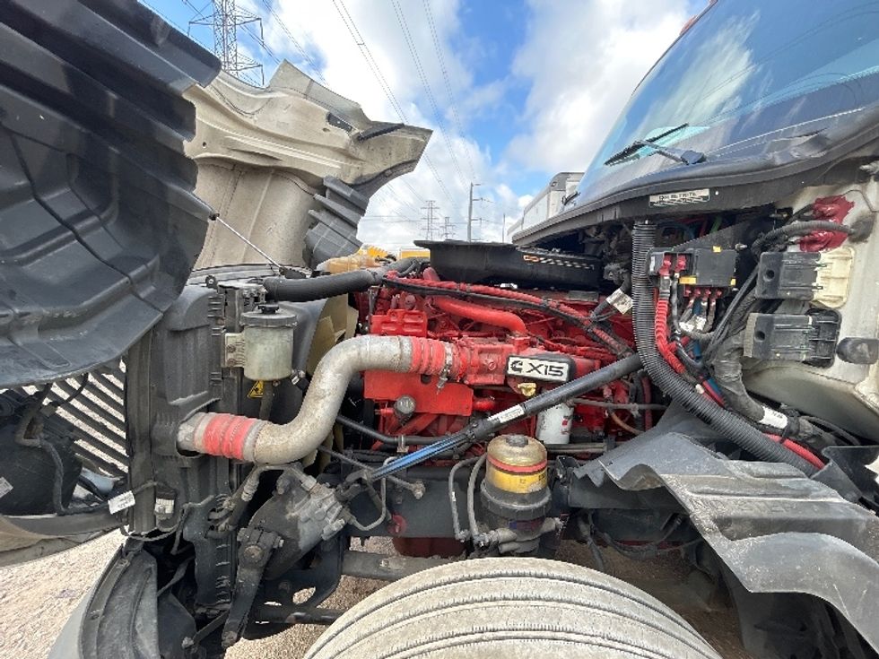 Sleeper Tractor-Heavy Duty Tractors-International-2023-LT625-Katy-TX-537,462\n\t\tmiles-$ 56,250 - Image 21