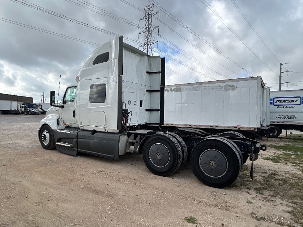 Sleeper Tractor-Heavy Duty Tractors-International-2023-LT625-Katy-TX-537,462\n\t\tmiles-$ 56,250 - Image 5