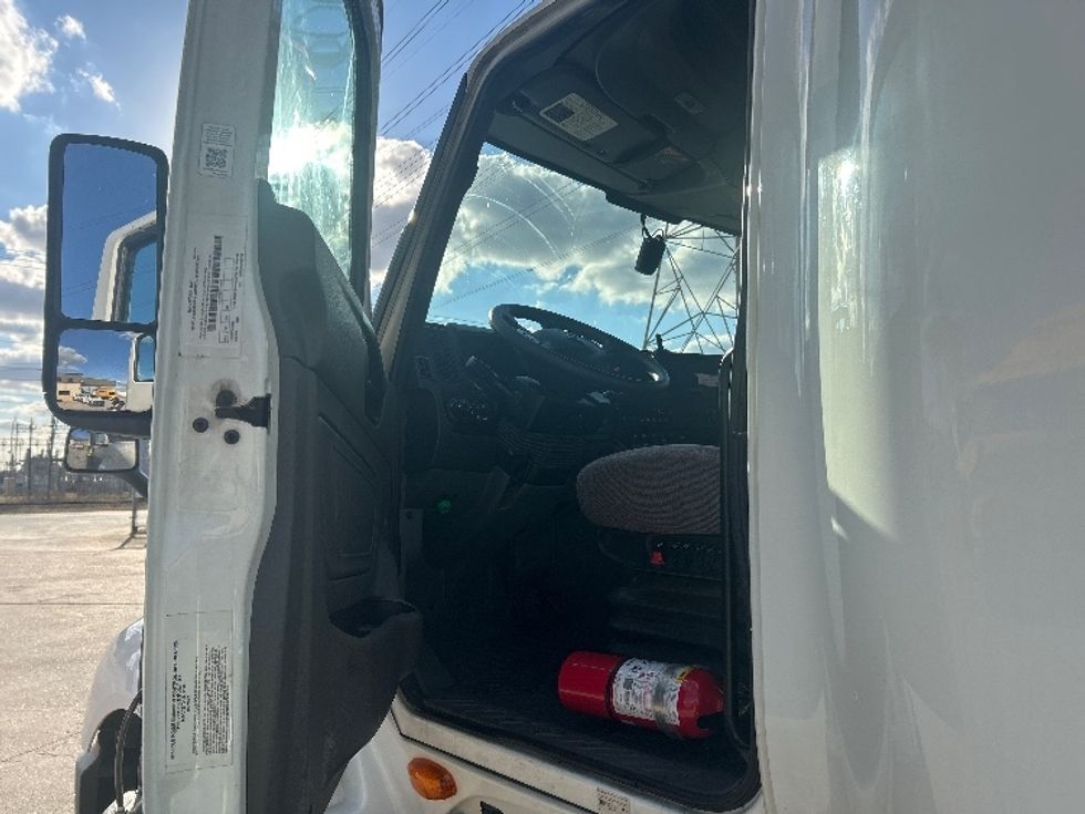 Sleeper Tractor-Heavy Duty Tractors-International-2023-LT625-Katy-TX-608,511\n\t\tmiles-$ 48,000 - Image 9