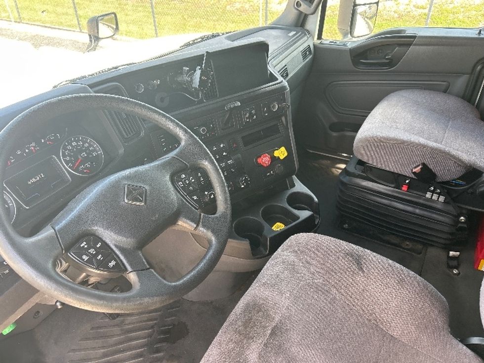 Sleeper Tractor-Heavy Duty Tractors-International-2023-LT625-Katy-TX-649,167\n\t\tmiles-$ 52,500 - Image 10
