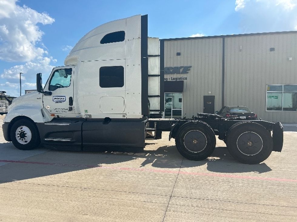Sleeper Tractor-Heavy Duty Tractors-International-2023-LT625-Katy-TX-649,167\n\t\tmiles-$ 52,500 - Image 4