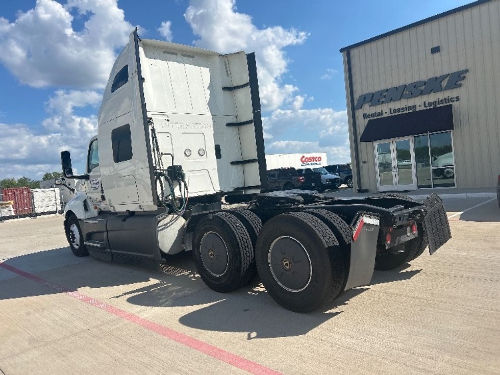 Sleeper Tractor-Heavy Duty Tractors-International-2023-LT625-Katy-TX-649,167\n\t\tmiles-$ 52,500 - Image 5