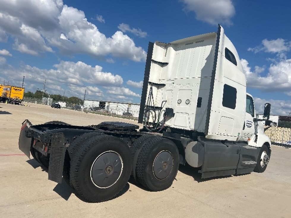 Sleeper Tractor-Heavy Duty Tractors-International-2023-LT625-Katy-TX-649,167\n\t\tmiles-$ 52,500 - Image 7