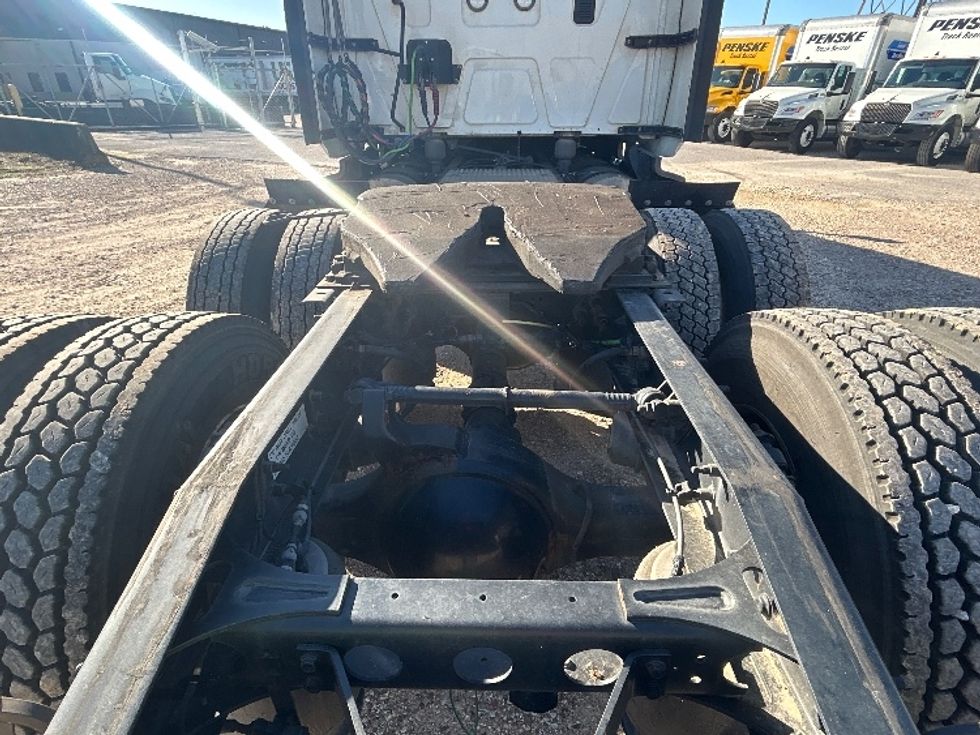 Sleeper Tractor-Heavy Duty Tractors-International-2023-LT625-Katy-TX-721,097\n\t\tmiles-$ 36,500 - Image 6