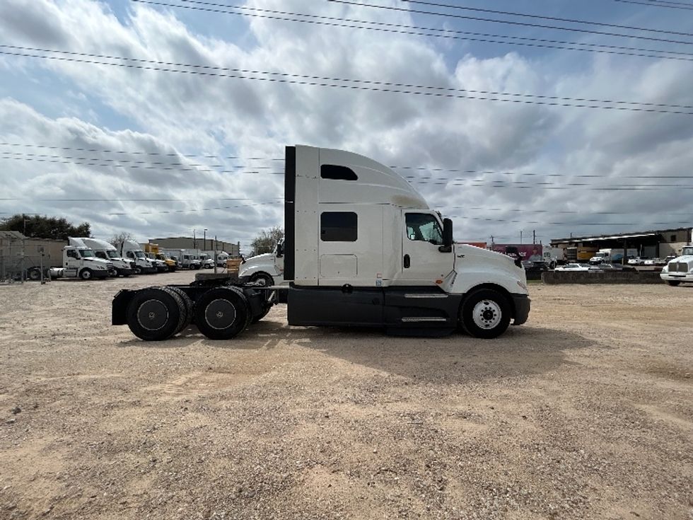 Sleeper Tractor-Heavy Duty Tractors-International-2023-LT625-Katy-TX-758,568\n\t\tmiles-$ 34,000 - Image 8