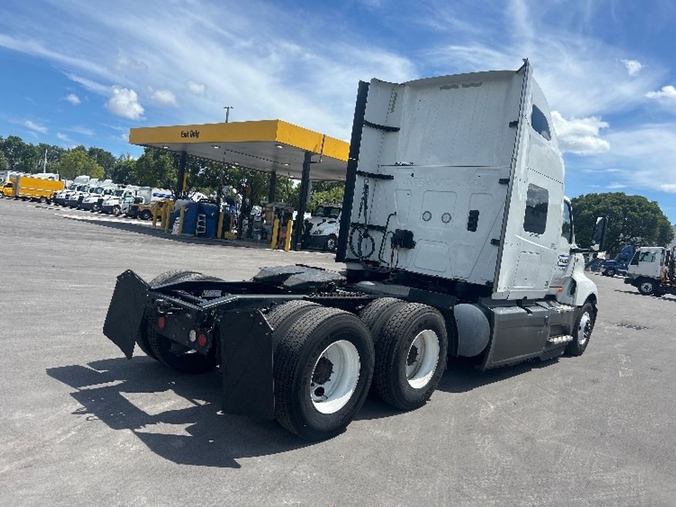 Sleeper Tractor-Heavy Duty Tractors-International-2023-LT625-La Mirada-CA-539,724\n\t\tmiles-$ 60,250 - Image 7
