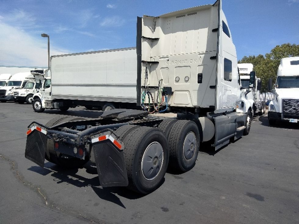 Sleeper Tractor-Heavy Duty Tractors-International-2023-LT625-La Mirada-CA-551,987\n\t\tmiles-$ 59,000 - Image 7