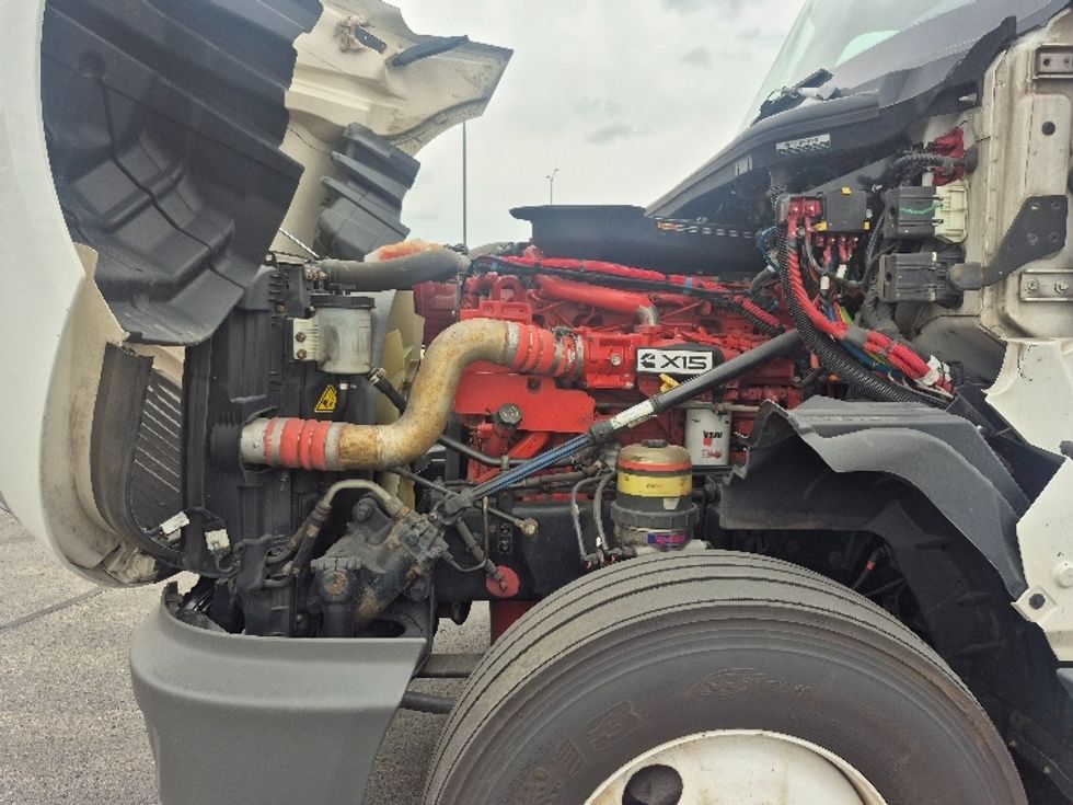 Sleeper Tractor-Heavy Duty Tractors-International-2023-LT625-La Porte-IN-465,768\n\t\tmiles-$ 62,250 - Image 21