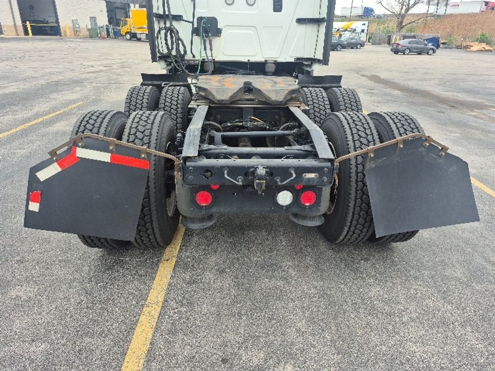Sleeper Tractor-Heavy Duty Tractors-International-2023-LT625-La Porte-IN-465,768\n\t\tmiles-$ 62,250 - Image 6