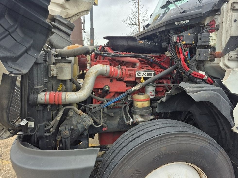 Sleeper Tractor-Heavy Duty Tractors-International-2023-LT625-La Porte-IN-531,379\n\t\tmiles-$ 53,250 - Image 21