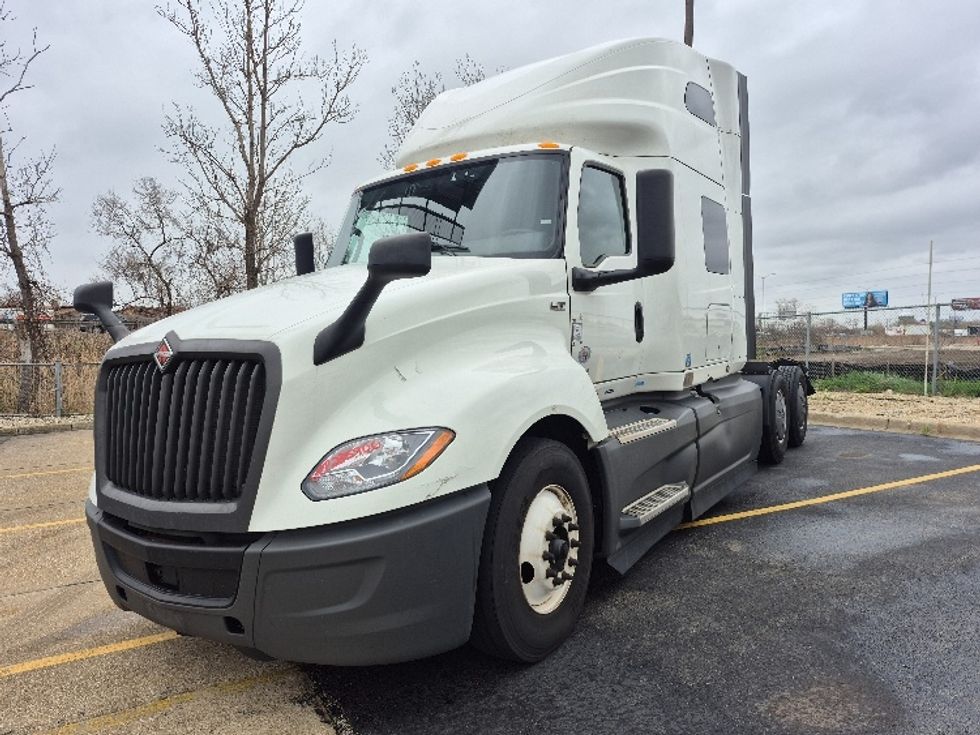 Sleeper Tractor-Heavy Duty Tractors-International-2023-LT625-La Porte-IN-531,379\n\t\tmiles-$ 53,250 - Image 3