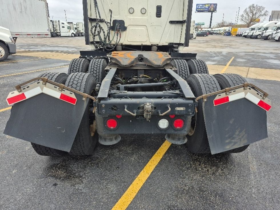 Sleeper Tractor-Heavy Duty Tractors-International-2023-LT625-La Porte-IN-531,379\n\t\tmiles-$ 53,250 - Image 6