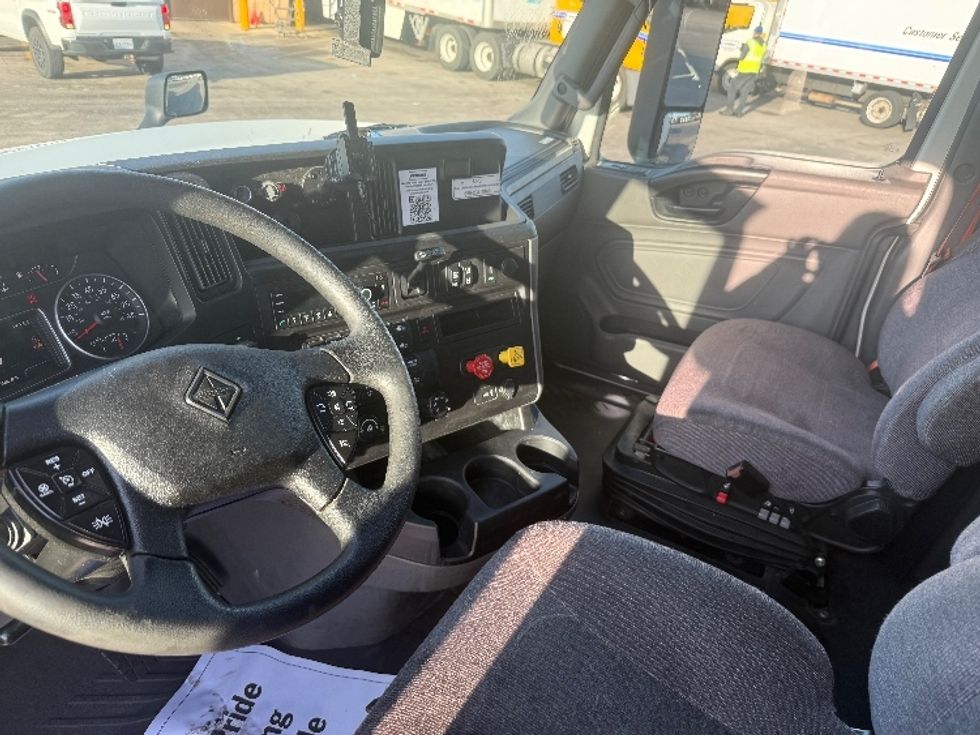 Sleeper Tractor-Heavy Duty Tractors-International-2023-LT625-La Porte-IN-568,925\n\t\tmiles-$ 52,250 - Image 10