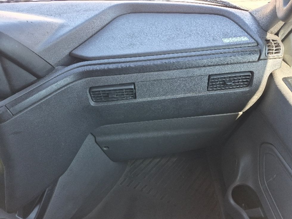 Sleeper Tractor-Heavy Duty Tractors-International-2023-LT625-La Porte-IN-573,694\n\t\tmiles-$ 49,250 - Image 14