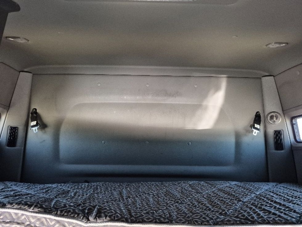 Sleeper Tractor-Heavy Duty Tractors-International-2023-LT625-La Porte-IN-573,694\n\t\tmiles-$ 49,250 - Image 22