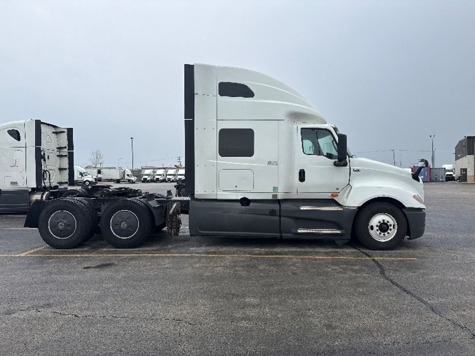 Sleeper Tractor-Heavy Duty Tractors-International-2023-LT625-La Porte-IN-597,603\n\t\tmiles-$ 44,000 - Image 8