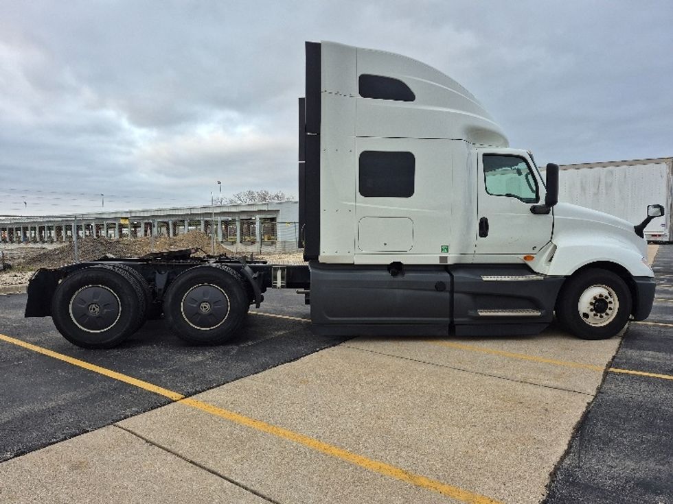Sleeper Tractor-Heavy Duty Tractors-International-2023-LT625-La Porte-IN-616,085\n\t\tmiles-$ 41,000 - Image 8