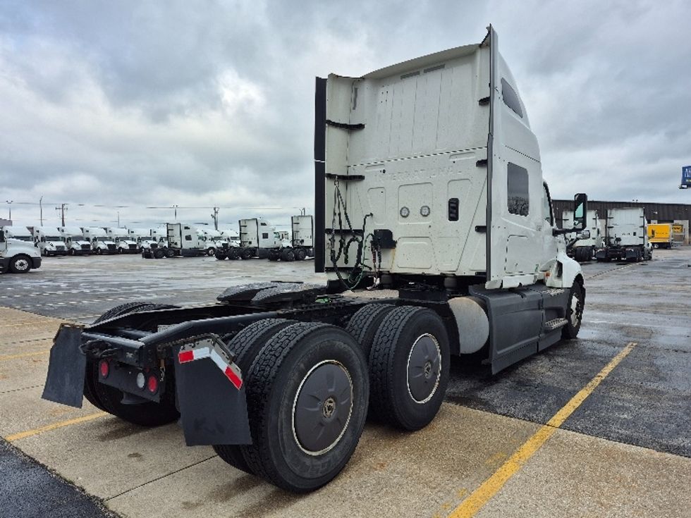 Sleeper Tractor-Heavy Duty Tractors-International-2023-LT625-La Porte-IN-624,496\n\t\tmiles-$ 41,500 - Image 7