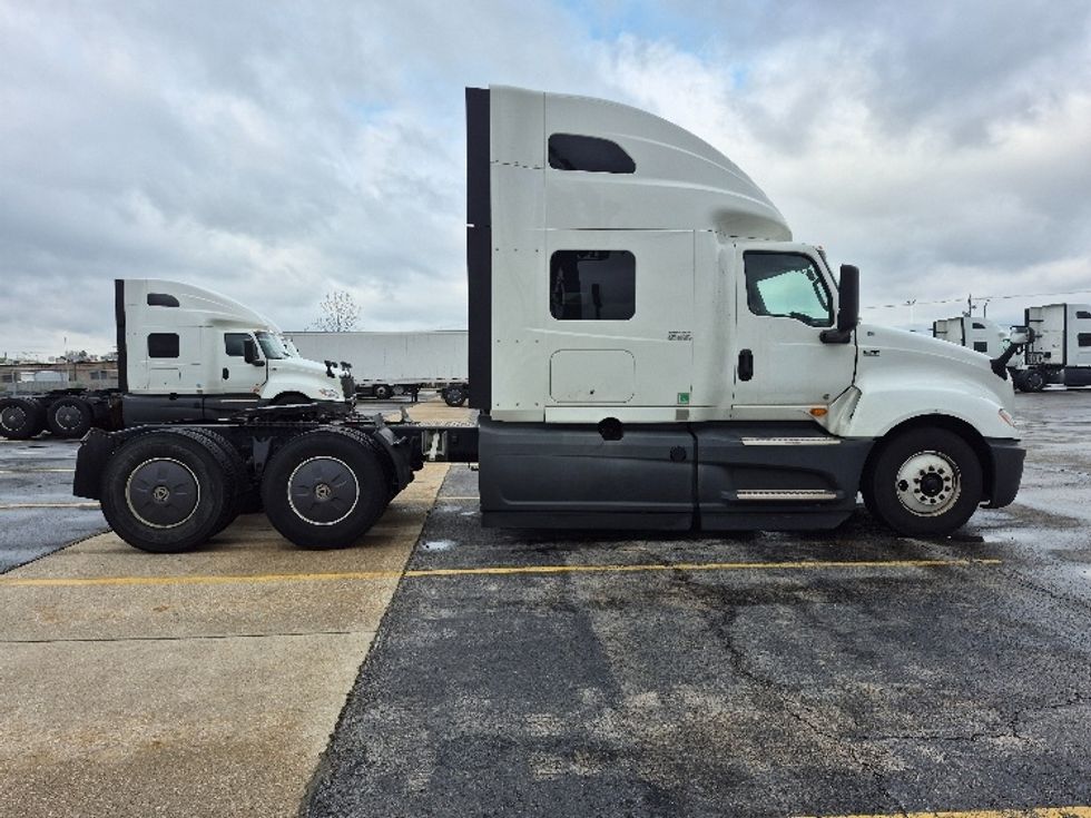 Sleeper Tractor-Heavy Duty Tractors-International-2023-LT625-La Porte-IN-624,496\n\t\tmiles-$ 41,500 - Image 8