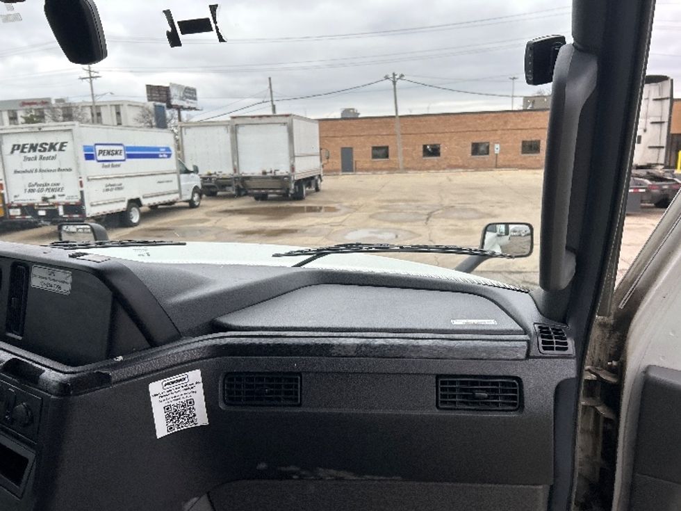 Sleeper Tractor-Heavy Duty Tractors-International-2023-LT625-La Porte-IN-624,531\n\t\tmiles-$ 41,500 - Image 14