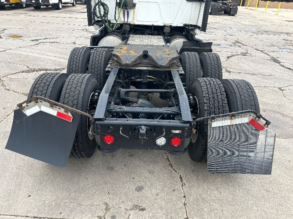 Sleeper Tractor-Heavy Duty Tractors-International-2023-LT625-La Porte-IN-624,531\n\t\tmiles-$ 41,500 - Image 6