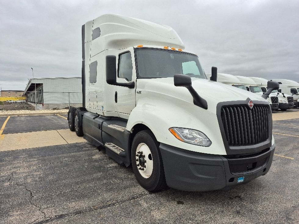 Sleeper Tractor-Heavy Duty Tractors-International-2023-LT625-La Porte-IN-631,454\n\t\tmiles-$ 43,000 - Image 1