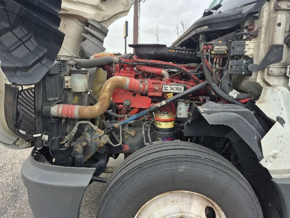 Sleeper Tractor-Heavy Duty Tractors-International-2023-LT625-La Porte-IN-631,454\n\t\tmiles-$ 43,000 - Image 21