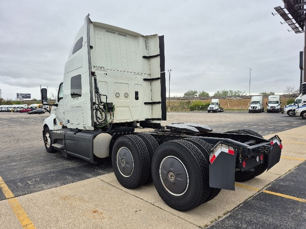 Sleeper Tractor-Heavy Duty Tractors-International-2023-LT625-La Porte-IN-631,454\n\t\tmiles-$ 43,000 - Image 5