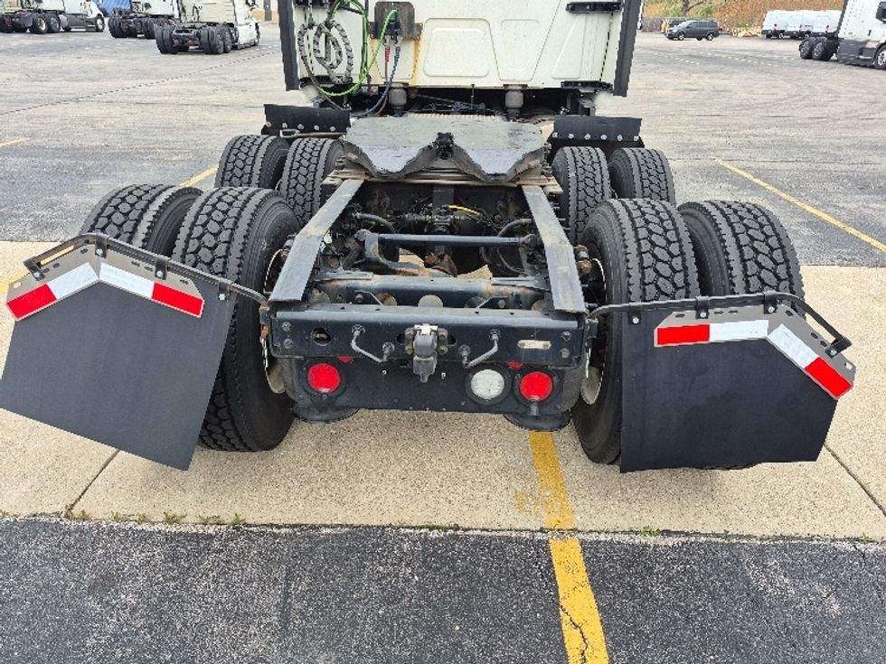 Sleeper Tractor-Heavy Duty Tractors-International-2023-LT625-La Porte-IN-631,454\n\t\tmiles-$ 43,000 - Image 6