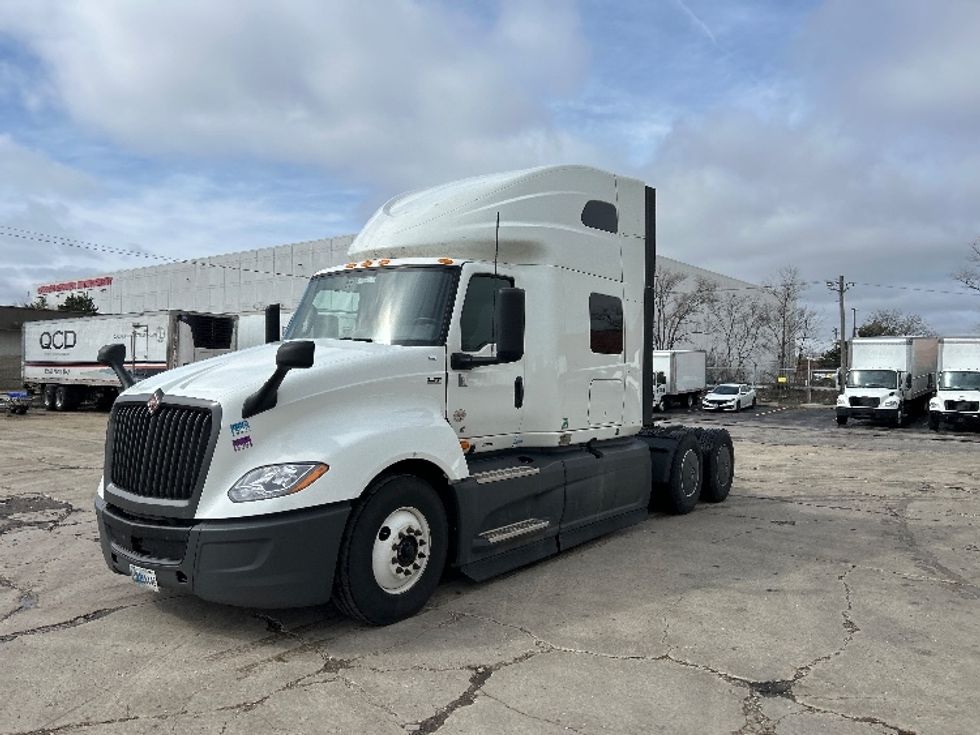 Sleeper Tractor-Heavy Duty Tractors-International-2023-LT625-La Porte-IN-659,483\n\t\tmiles-$ 38,000 - Image 3