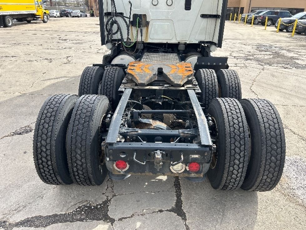 Sleeper Tractor-Heavy Duty Tractors-International-2023-LT625-La Porte-IN-659,483\n\t\tmiles-$ 38,000 - Image 6