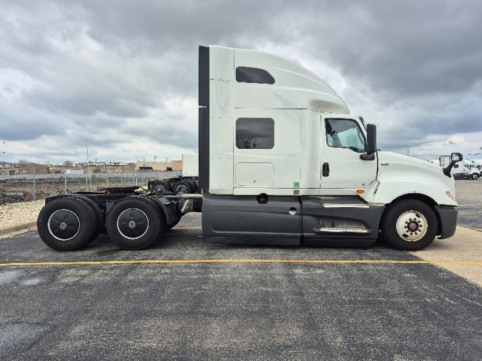 Sleeper Tractor-Heavy Duty Tractors-International-2023-LT625-La Porte-IN-661,896\n\t\tmiles-$ 41,000 - Image 8
