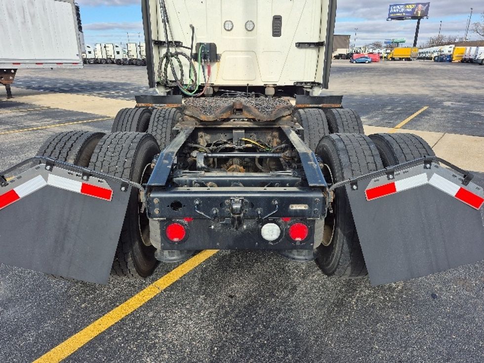 Sleeper Tractor-Heavy Duty Tractors-International-2023-LT625-La Porte-IN-684,833\n\t\tmiles-$ 34,500 - Image 6