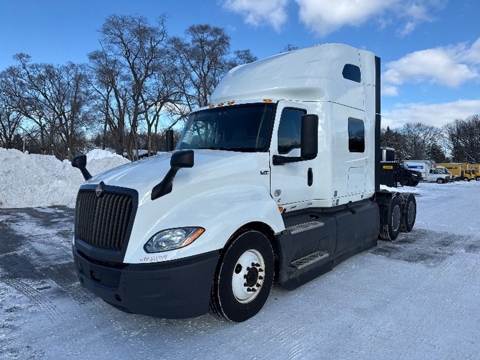 Sleeper Tractor-Heavy Duty Tractors-International-2023-LT625-Lansing-MI-553,818\n\t\tmiles-$ 50,000 - Image 3