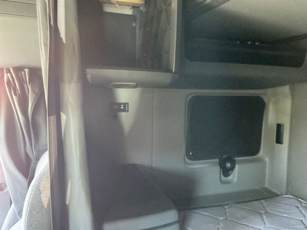 Sleeper Tractor-Heavy Duty Tractors-International-2023-LT625-Las Vegas-NV-574,079\n\t\tmiles-$ 70,000 - Image 18