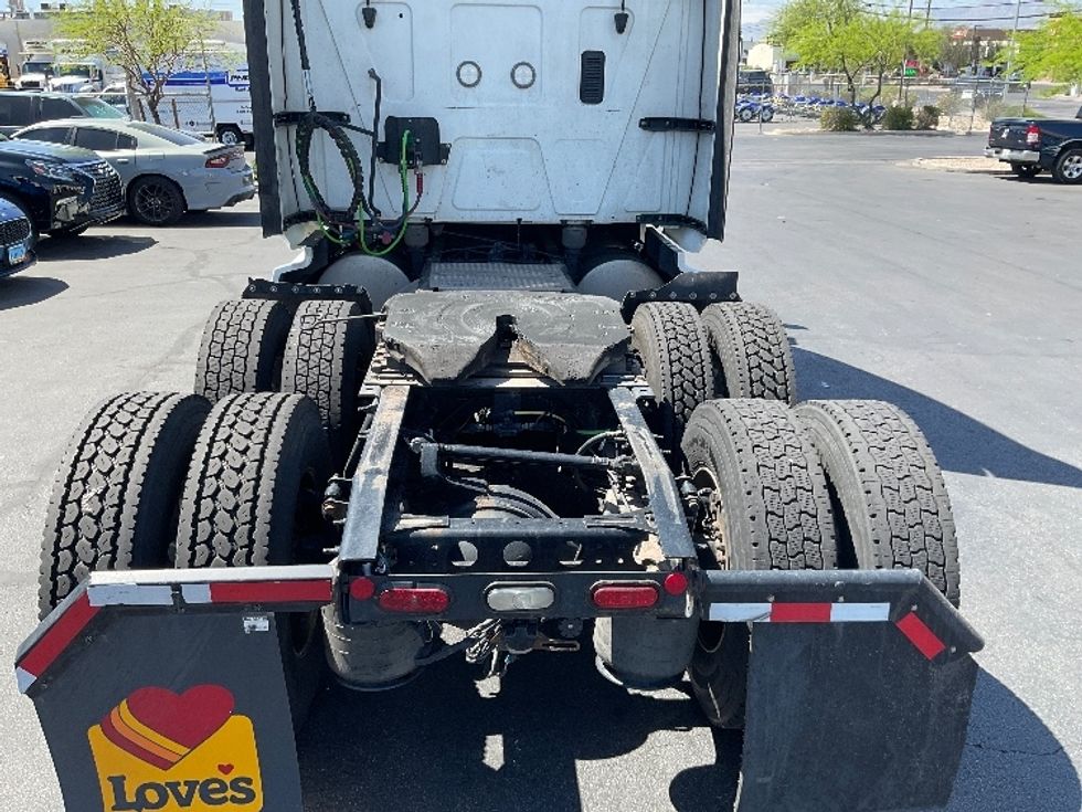 Sleeper Tractor-Heavy Duty Tractors-International-2023-LT625-Las Vegas-NV-574,079\n\t\tmiles-$ 70,000 - Image 5