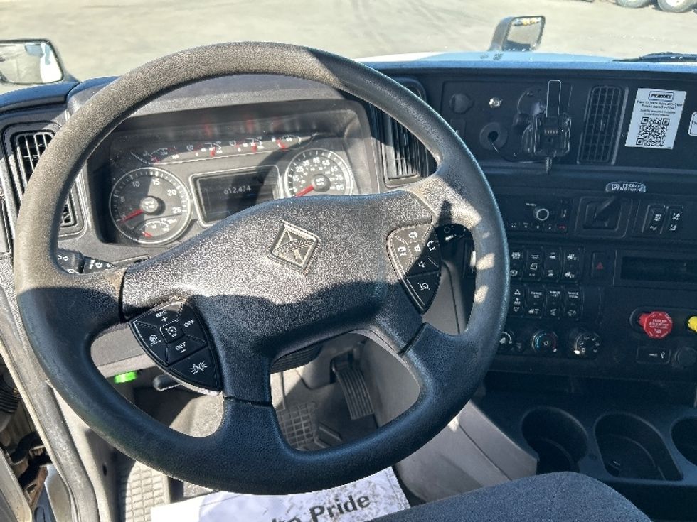 Sleeper Tractor-Heavy Duty Tractors-International-2023-LT625-Las Vegas-NV-612,475\n\t\tmiles-$ 49,750 - Image 11