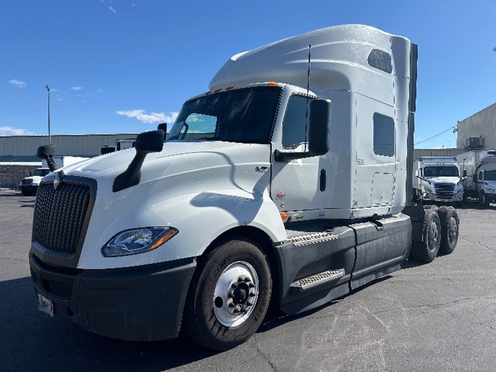 Sleeper Tractor-Heavy Duty Tractors-International-2023-LT625-Las Vegas-NV-655,484\n\t\tmiles-$ 50,000 - Image 3