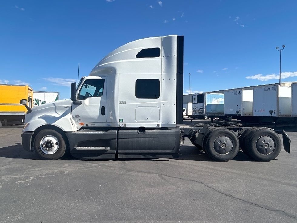 Sleeper Tractor-Heavy Duty Tractors-International-2023-LT625-Las Vegas-NV-655,484\n\t\tmiles-$ 50,000 - Image 4