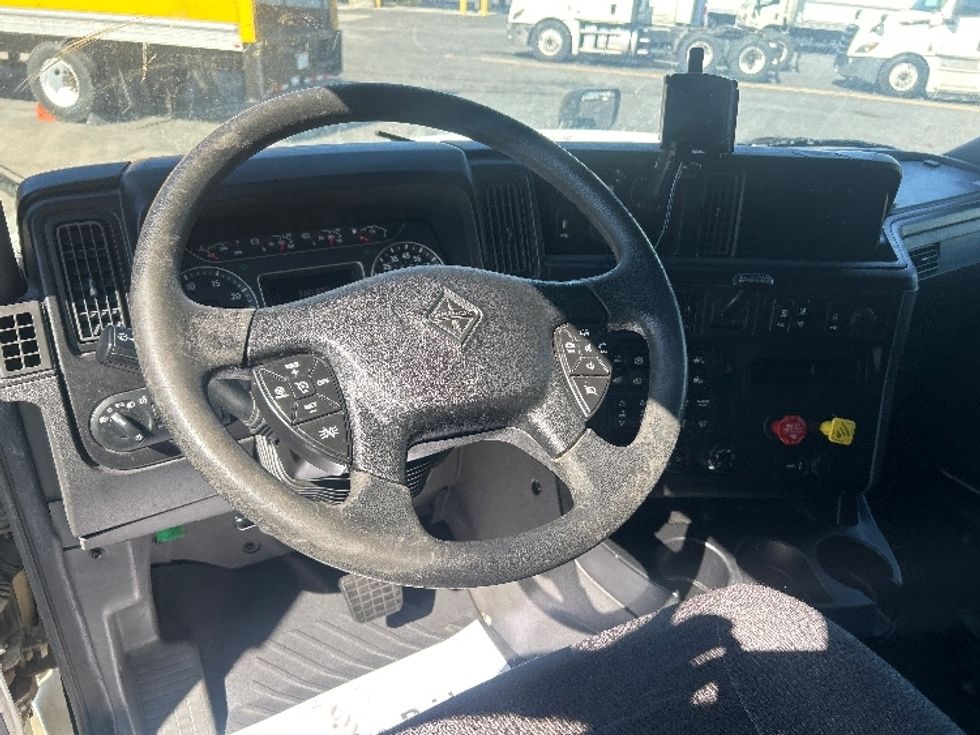 Sleeper Tractor-Heavy Duty Tractors-International-2023-LT625-Las Vegas-NV-760,440\n\t\tmiles-$ 42,000 - Image 11